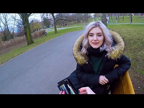 ❤️ Amameza ndalama za mlendo - blowjob paki yolemba Eva Elfie Kanema wamatako pa ife ❤